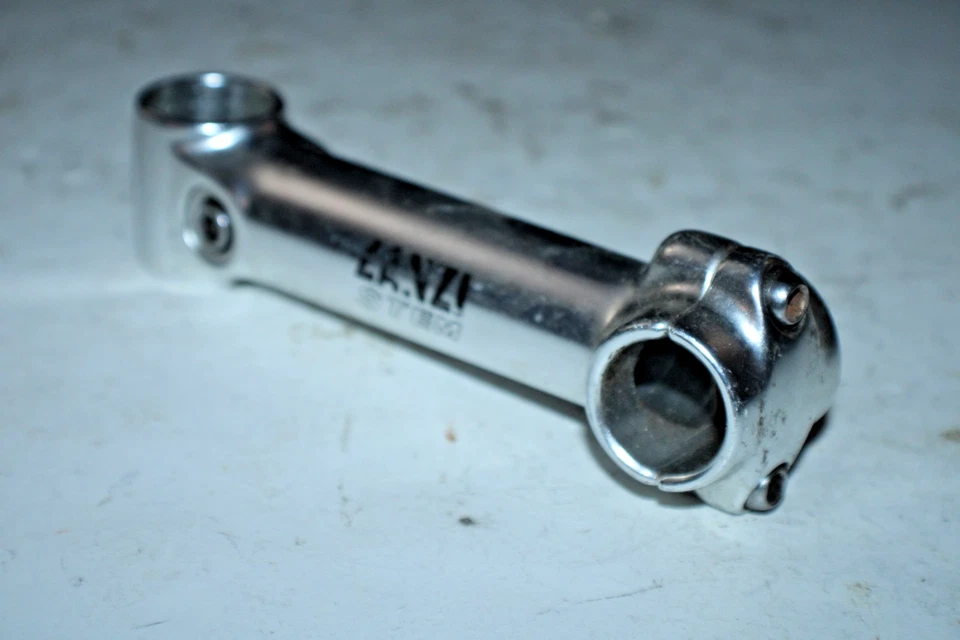 Vástago de bicicleta Lanzi 145 mm 11/8" sin rosca 7º elevación 25,4 mm plateado MTB envío rápido a EE. UU. Foto 1 de 4