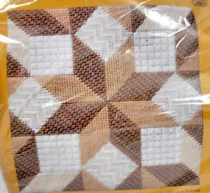 The Creative Circle 463 Broken Star Sampler Kissen Kreuzstich Nadelspitze NEU - Bild 1 von 5