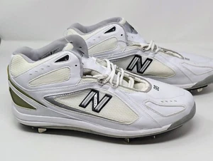 New Balance 1101 Mid-Cut Metal Cleat N-Lock Baseball Shoes Sz 16 White & Gold - Picture 1 of 6