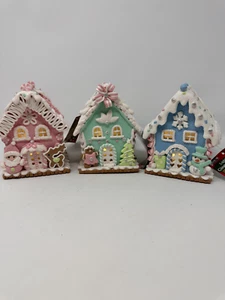 Lebkuchenhaus, Candyland Weihnachtsdorf, Pastellrosa, Blau, Weiß NEU 6" - Bild 1 von 31