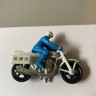 Raro Matchbox Honda 750 con casco blanco y estampado japonés Foto 1 de 2