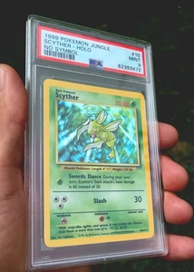 [PSA 9] Mint Pokemon 1999 Unlimited Holo Scyther Jungle No Symbol Error #10 Rare - Picture 1 of 3