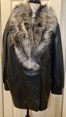 Abrigo de cuero negro J Percy, Marvin Richards cuello de piel de zorro ribete para mujer talla S Foto 1 de 4