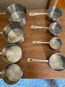 AMCO Measuring Cups Set of 8-2 c, 1 1/2 c, 1 c, 3/4 c, 1/2 c + Stainless Steel - Picture 1 of 7