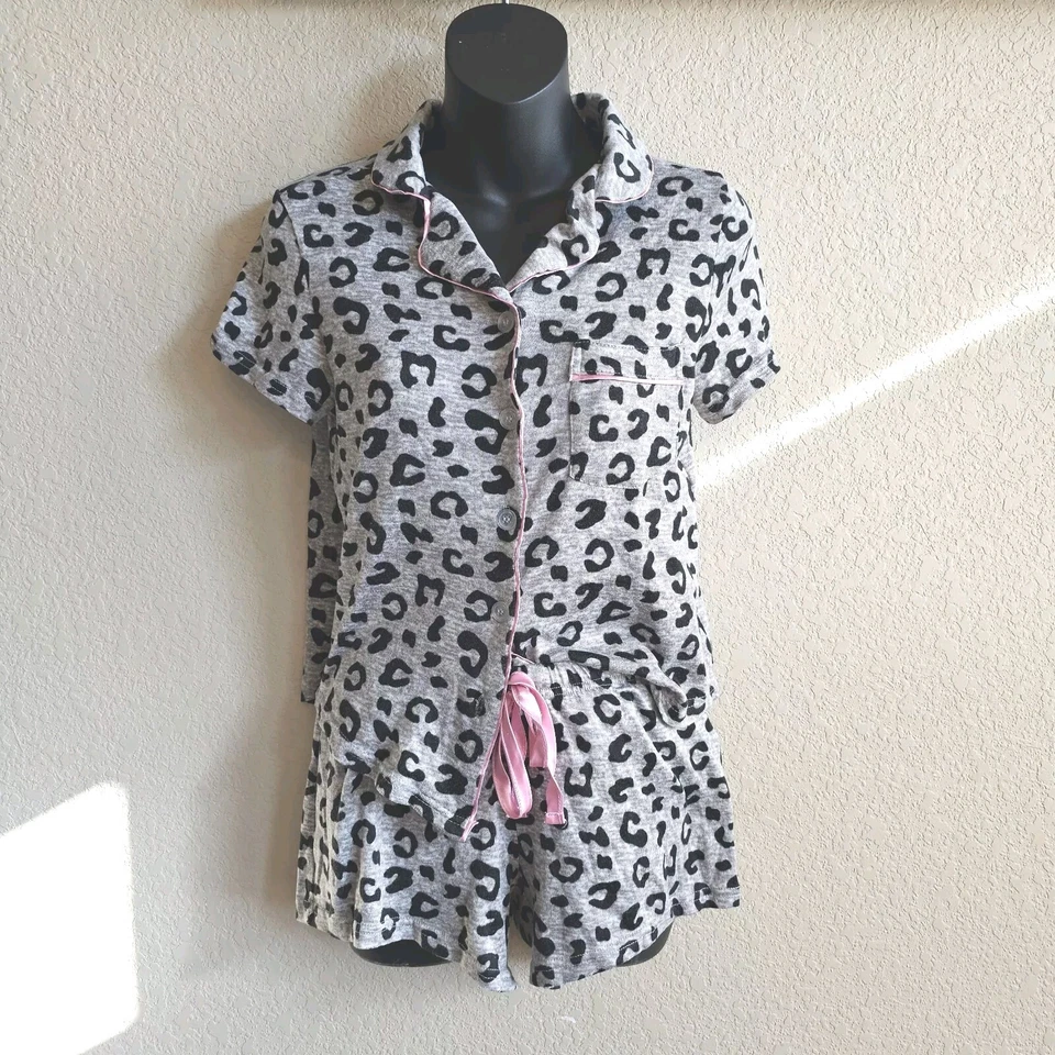Conjunto de pijama de alta costura pijama talla pequeña, 2 piezas pantalones cortos gris leopardo guepardo Foto 1 de 3