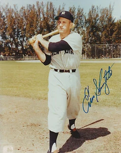 ENOS SLAUGHTER SIGNED 8x10 PHOTO NY YANKEES ST LOUIS CARDINALS JSA AUTHENTICATED - Picture 1 of 2