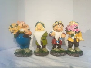 Juego de 4 estatuas de jardín de gnomos de 7 enanos de Disney gruñón tímido feliz sueño - Imagen 1 de 24