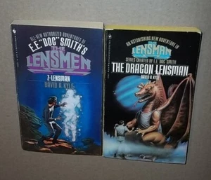Z-Lensmen and The Dragon Lensmen by david a kyle Bantam Books 1980 - Imagen 1 de 3