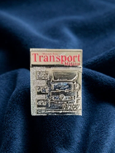 Sammler Pin - KFZ/AUTO - Mercedes Benz - Transport Magazin - Top-Zustand - Bild 1 von 1