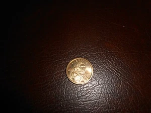 2000 D SACAGAWEA DOLLAR COIN - Picture 1 of 3