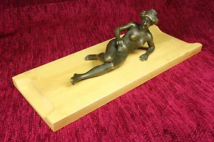 Women's Reclining Sculpture. S.XX Recumbent Woman Sculpture - Picture 1 of 9