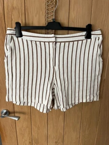 Ladies Dorothy Perkins Smart Shorts Size 14 - Picture 1 of 2