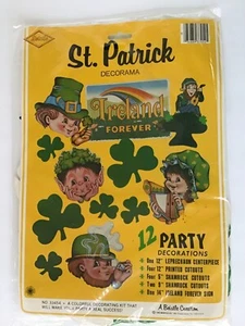 Vintage 1984 NOS Beistle St Patrick Decorations -  Cutouts Leprechauns honeycomb - Picture 1 of 5