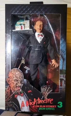 Pesadilla en Elm Street Parte 3 Freddy en Esmoquin 8" Figura Vestida Neca. Foto 1 de 4