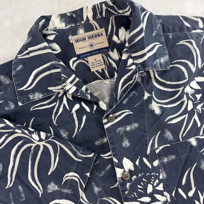 Camisa havaiana tropical High Sierra masculina tamanho P 100% algodão azul marinho branco botão para cima - Imagem 1 de 4