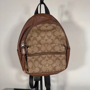 Mochila Cartera Coach Mini Charlie Marrón Firma Lona Recubierta M1721-F58315 - Imagen 1 de 7
