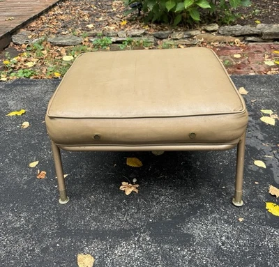 Raro otomano vintage Hamilton Mfg Cosco producto metal/aluminio con cojín Foto 1 de 4