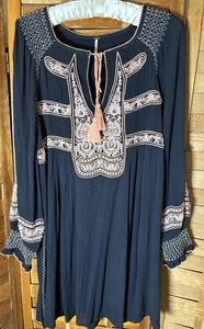 Free People XS 44”+ Around L 33” A 24” Black 100% Rayon Ebroidered Dress V-neck  - Picture 1 of 8