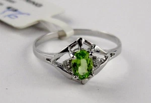 L22 Peridot Ring Oval Schliff 925 Silber mit 2 Zirkonia besetzt div. Grössen - Bild 1 von 10