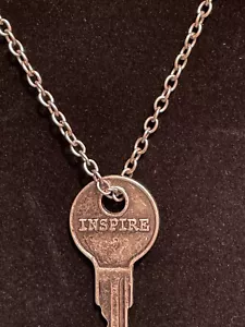 đź’ INSPIRE 28" Necklace Rustic Key Silver-tone 'Giving Key' Style New FREE SHIP - Picture 1 of 3