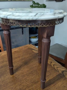 Vintage 1940s DMC Italian Marble Top Round Table Stand with Fluted Tapered Legs - Picture 1 of 8