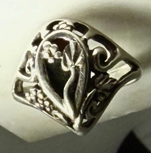 Designer Signed Sterling Silver Ladies Black Onyx Grapes Designs Size 7.5 - Picture 1 of 4