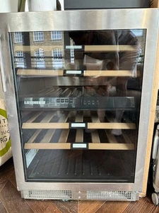 Liebherr WTUES1653, 38 bottle dual zone Wine Cooler cabinet fridge RRP £3499! - Picture 1 of 8
