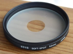 Hoya 52mm Soft Spot Filter Made in Japan & Round Plastic Case - Picture 1 of 4