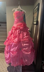 Fiesta Quinceanera Gown Bubble Gum Pink NWT sz 6 - Picture 1 of 6