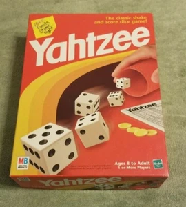 PRE-OWNED 1998 Yahtzee Dice Game by MB #E950 ENGLISH & SPANISH INSTRUCTIONS - Picture 1 of 4