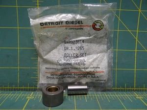 Detroit Diesel 8923814 Rocker Arm Cam Follower Roller & Pin Set Repair Parts - Foto 1 di 6