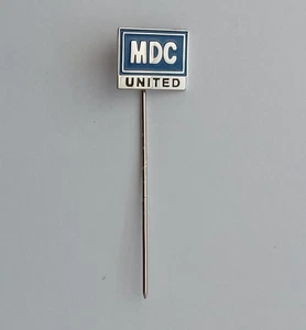 MDC United FC Malawi Football Club Enamel Lapel Stick Pin Badge.   PB4-758 - Picture 1 of 4
