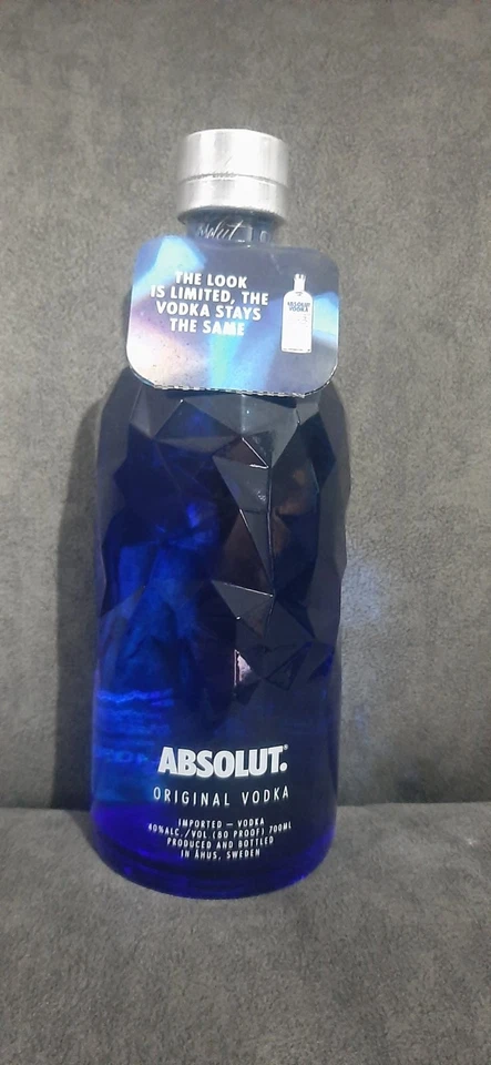 Absolut Vodka edição limitada Facel - Imagem 1 de 4