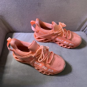 JUST SO SO Youth Girls Kid's Running Training Sneakers Size 4.0 Peach Worn Once - Picture 1 of 5