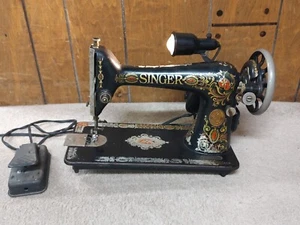Vintage Singer sewing machine BZ 10-8 AU52-16-5 Red Eye, w/Bakelite Lamp, Pedal - Picture 1 of 20