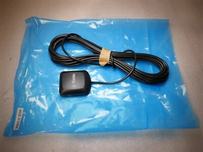 TRIMBLE 40767-00 MAGNETIC MOUNT GPS ANTENNA - Image 1 of 4