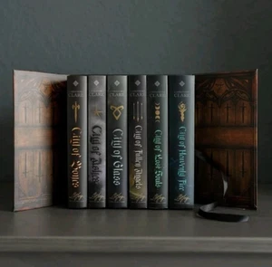LitJoy The Mortal Instruments Box Set of 6 by Cassandra Clare Hardcover Signed - Foto 1 di 16