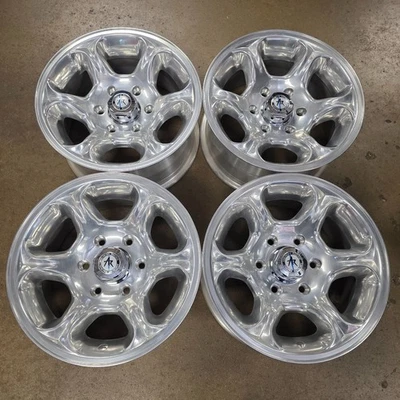 Llantas 16" AMERICAN RACING PYTHON AR166 PULIDAS CON TAPAS Foto 1 de 4