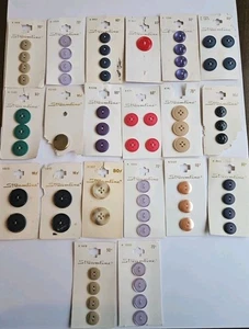 Lot of Vtg. Miscellaneous 20 Streamline Cards Of Buttons Not All Are Full Cards - Picture 1 of 6