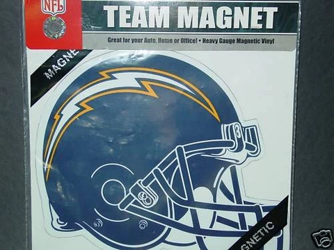 NFL San Diego Chargers Team Car Magnet, NEW (Throwback -Helmet) Cover