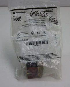 Cartucho de contacto Allen-Bradley 800E-2LX02 con pestillo, 2 N.C. - Imagen 1 de 3