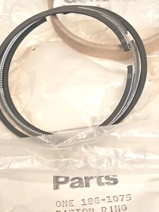 6207-38-2200 KOMATSU PISTON RING Set assembly SET ONAN 186-1075 OEM NOS - Picture 1 of 3