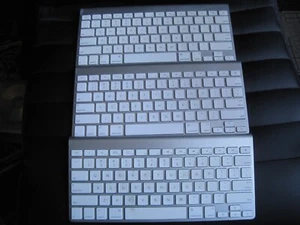 Tre tastiere wireless Apple A1314 A1255 - bianco - difettose per parti 3 unità - Foto 1 di 14