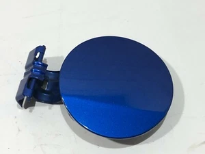 MITSUBISHI LANCER 2010 DIESEL FUEL FILLER FLAP CAP COVER LID BLUE D06 / 2008-ON - Imagen 1 de 3