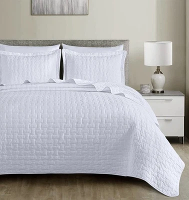 Chezmoi Collection Vert 3-Piece Basketweave Stitch Pre-Washed Cotton Quilt Set - Image 1 of 4