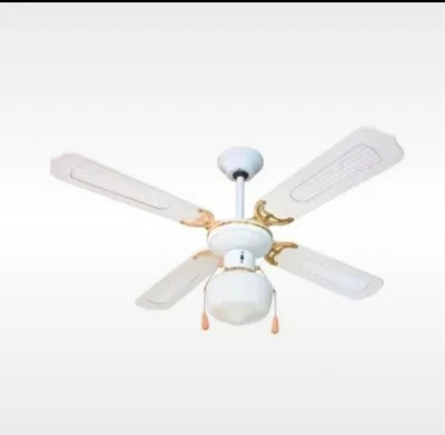 Ventilatore Da Soffitto 4 Pale In Legno E Paglia Di Vienna Con Luce 3 Velocità - Immagine 1 di 4