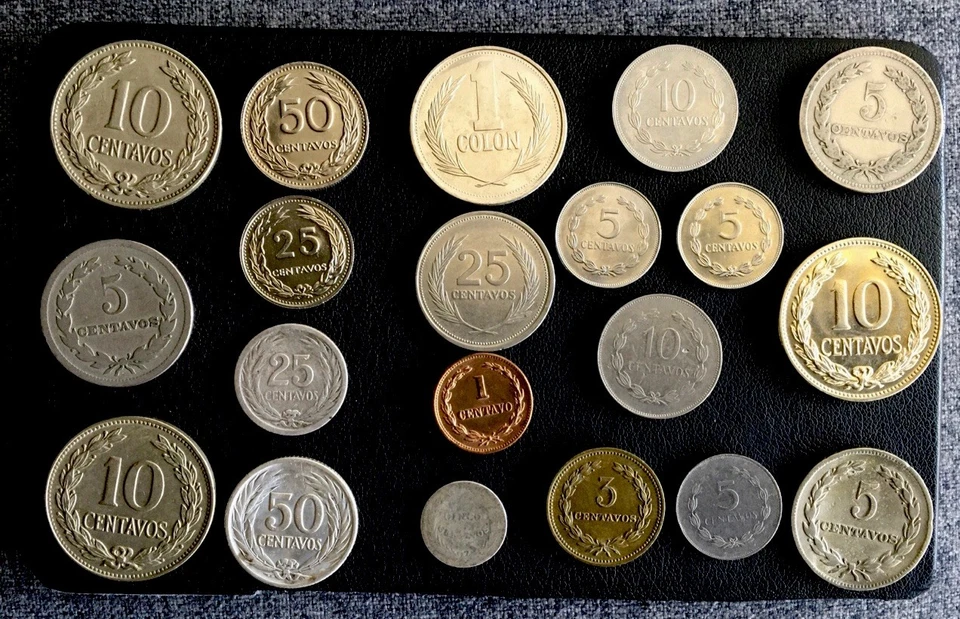 Lote 20 monedas de plata/niquel de El Salvador  Foto 1 de 4