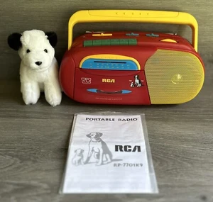 Vintage RED RCA Handheld Battery Radio AM/FM Tape Play w/Chipper RP-7701K9 - Picture 1 of 10