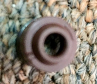 Sello de válvula Yamaha RIVA XC125 Virago/VStar 250 22f-12119-01 NOS. Precio emparejado. Foto 1 de 3