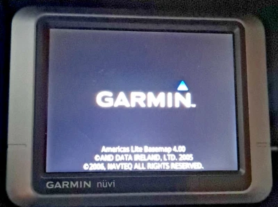 Garmin nüvi 200 Tested w/ charger and glass mount Bundle Ships FREE - Image 1 of 4